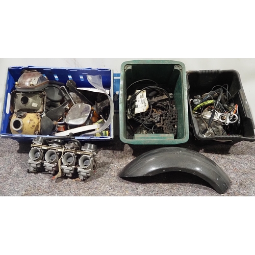 655 - Assorted headlights, mirrors, carburetors and chains, mostly Japanese