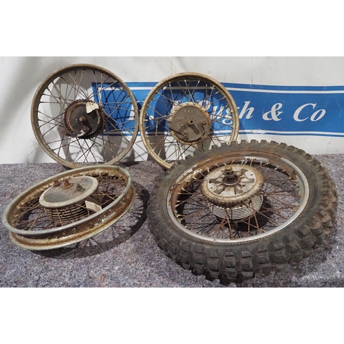 675 - Assorted motorcycle wheels - 4