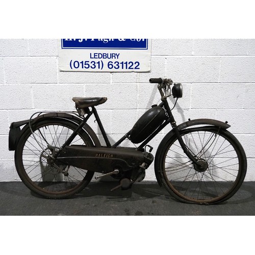 1004 - Raleigh RM2 autocycle project. 
First registered in 1960.
Has some missing parts.
Reg. PVS 193. V5