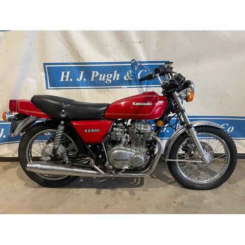 874 - Kawasaki KZ400A motorcycle. 1979. 398cc
Engine turns over with compression.
Reg. ATH 504T. V5 and ke... 