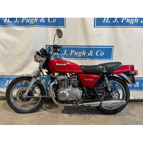 874 - Kawasaki KZ400A motorcycle. 1979. 398cc
Engine turns over with compression.
Reg. ATH 504T. V5 and ke... 