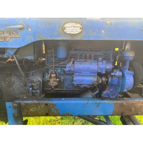 104 - Fordson Major tractor. 1960. Live drive. Runs and drives. C/w a few spares. Reg. UNT 746. V5 in offi... 