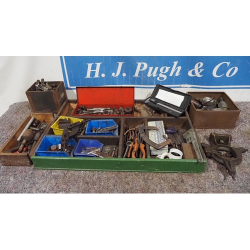 175 - Assorted engineering tools to include pullers, taps and dies, digital caliper etc.