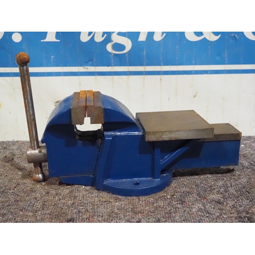 472 - Bench vice