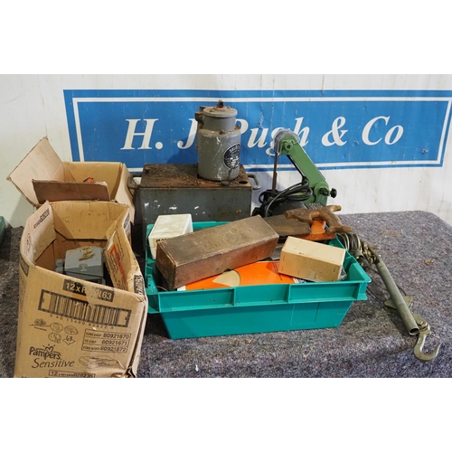 479 - Mixed tools, electric motors and sander etc