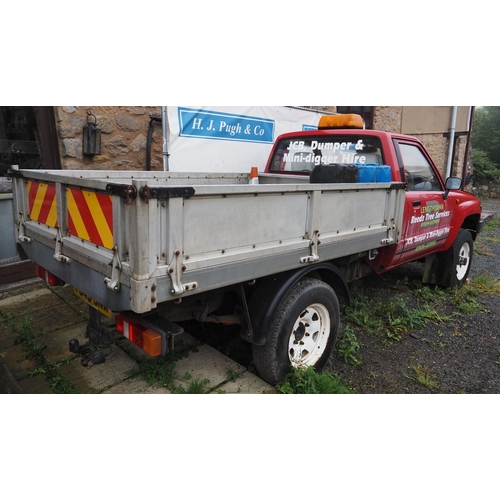 178 - Toyota Hilux pickup. 1988. 2446cc. Diesel. Fitted with aluminium dropside body. Reg. F943 JNX. Runs ... 