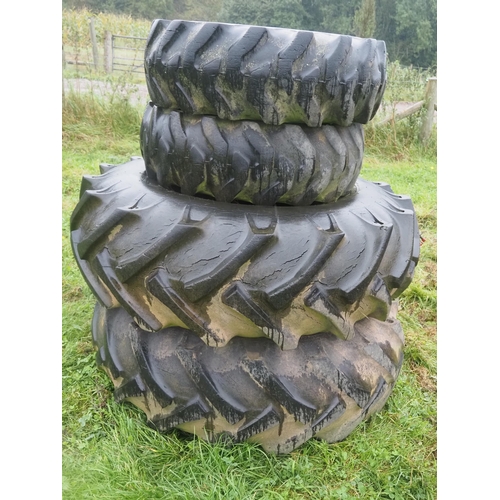 22 - JCB wheels and tyres
