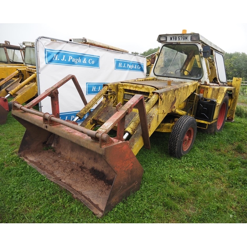 50 - JCB 3C. With backhoe and 3ft bucket, sn 105874, Reg. WTB 578M. Runs and drives.