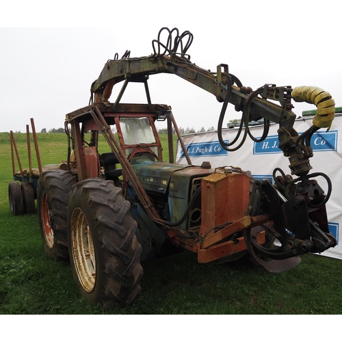 57 - County 754 tractor with Forester crane, fitted with turbo 4 cylinder engine, inner and outer wheel w... 