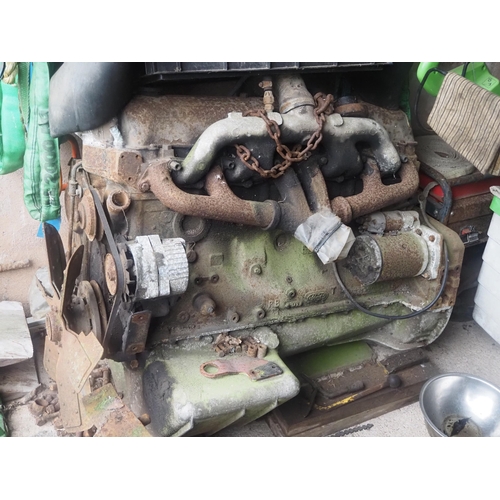 157 - Ford 6 cylinder engine