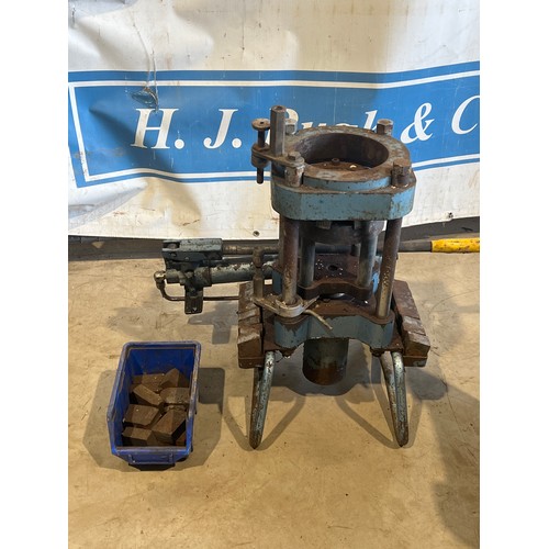 519 - Hydraulic hose crimping machine