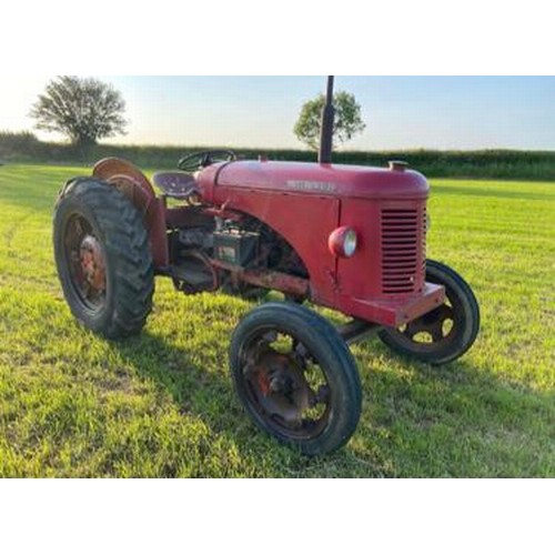 776 - David Brown 25 petrol TVO tractor. In good working order, runs and drives. Excellent tin work