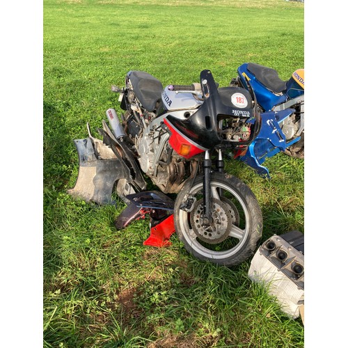 187 - Honda CBR 600F motorcycle. 1987. 599CC. Reg. E40 UNT. Running when stored. V5 in office.