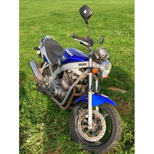 190 - Suzuki GS500 motorcycle. 2002. 487cc. Reg. CK02 VBY. Runs and drives. V5 in office.