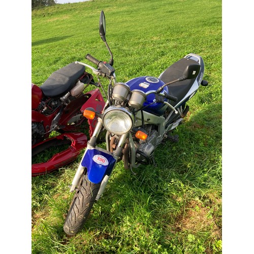 190 - Suzuki GS500 motorcycle. 2002. 487cc. Reg. CK02 VBY. Runs and drives. V5 in office.