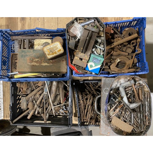 876 - Drill bits, clamps and other engineering tools