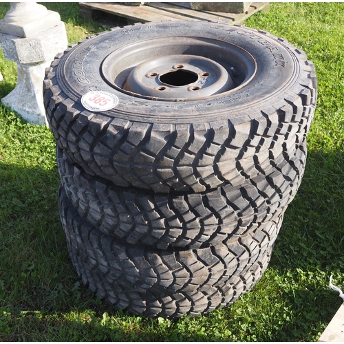 385 - Land Rover Wheels and tyres 7.50R16X4X4 - 4