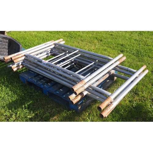 394 - Tower scaffold
