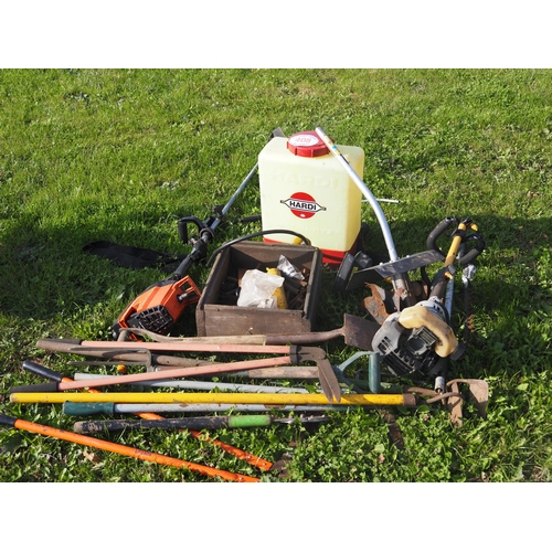 408 - Quantity of garden tools
