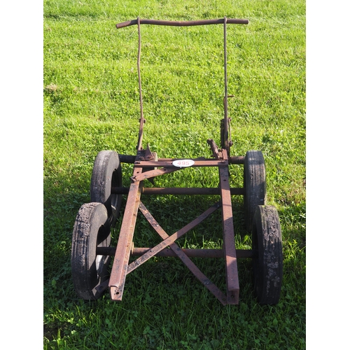 495 - 4 Wheel trolley