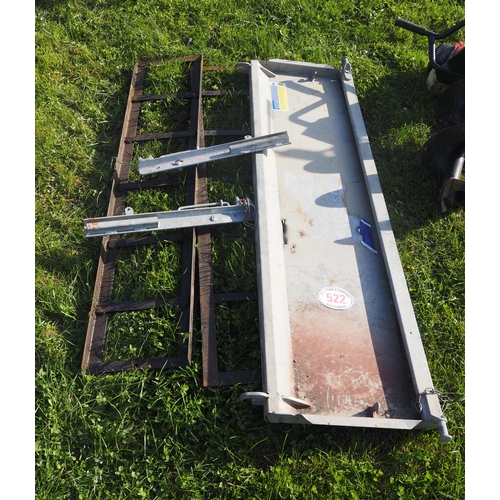 522 - Ifor Williams trailer parts and loading ramp