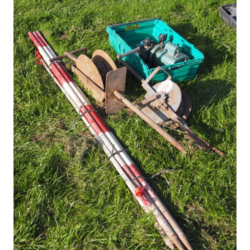 586 - Ploughing poles, iron orchard marking out wires and Mono M11 pump