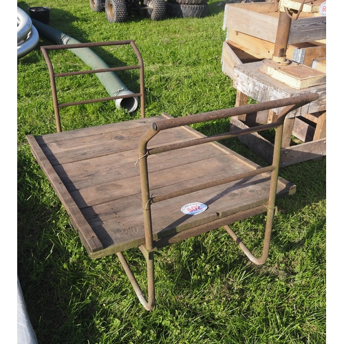 602 - 2 Wheel garden trolley