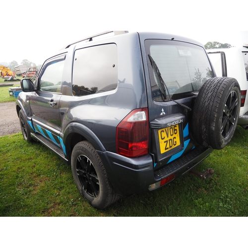 1729 - Mitsubishi Shogun. 2006. MOT until 19/09/24. Reg. CV06 ZDG. V5 and keys in office