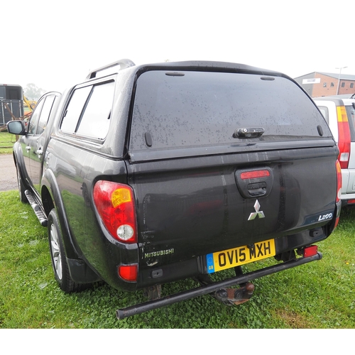 1735 - Mitsubishi L200 DI-D 4x4 Challenger. Service history and hand book. 84,600 miles, just has new cam b... 