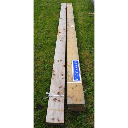 922 - Softwood timbers 4.2m x 195x45 - 3 + others