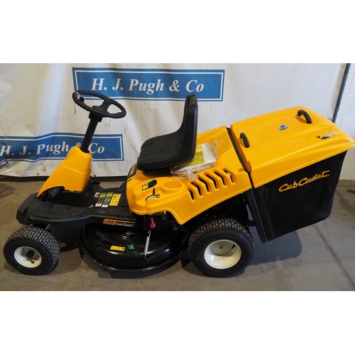 766 - Cub Cadet LR2 ride on lawn mower. NOS