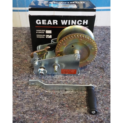 837 - 2 Speed hand winch with 25ft webbing