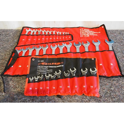 1848 - 2 Spanners sets, 25pc and 10pc