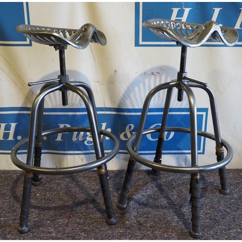 1862 - Pair of heavy duty tractor seat stools