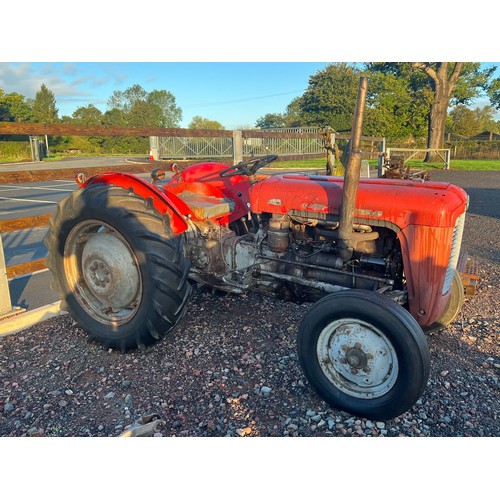 1549 - Massey Ferguson FE35. French. 4 Cylinder. New wiring, new front panels. Many new parts fitted. In ne... 