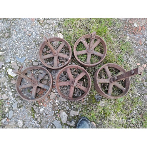 643 - Cast iron trolley wheels - 5