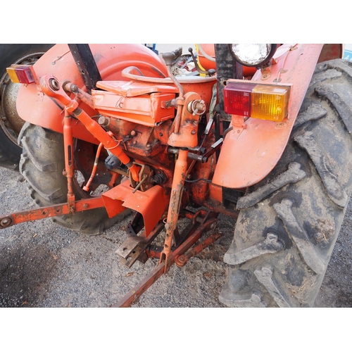 755 - Nuffield 10/60 tractor with loader and roll bar. 1965. Showing 7289 hours, c/w muck fork and bucket.... 