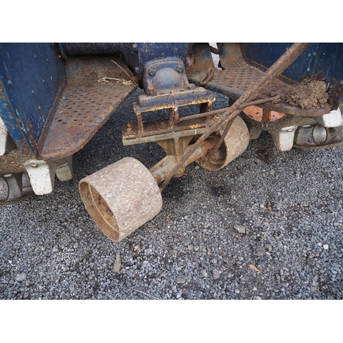 760 - Fordson Standard. Petrol TVO. Water washer on steel wheels.