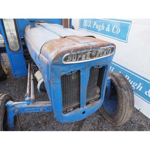 762 - Fordson Super Dexta tractor. 1964. Fitted with Scottish Aviation cab. Reg. AVD 931B