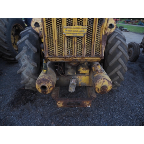 766 - International 434 tractor. Fitted with International Harvester compressor. Serial no. B20230. Reg. L... 