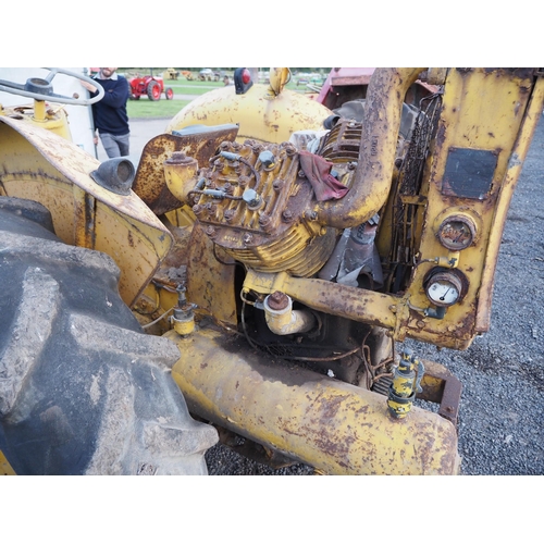 766 - International 434 tractor. Fitted with International Harvester compressor. Serial no. B20230. Reg. L... 