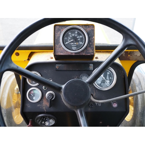 780 - Massey Ferguson 20D industrial tractor. New Goodyear tyres all round, new front wheels, mirrors and ... 