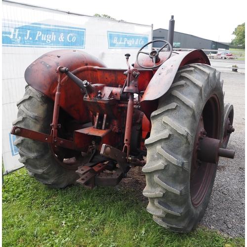 782 - Nuffield Universal DM4 tractor. Serial no. DE7043. No paperwork, key in office