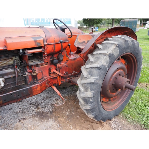 782 - Nuffield Universal DM4 tractor. Serial no. DE7043. No paperwork, key in office