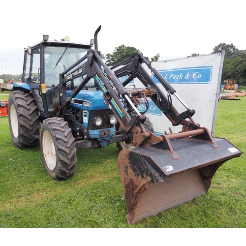 812 - New Holland 5030 tractor. 1995. With Trima loader. All in good working order with very good tyres. F... 