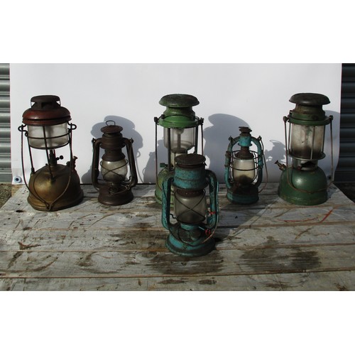 658 - Assorted lamps