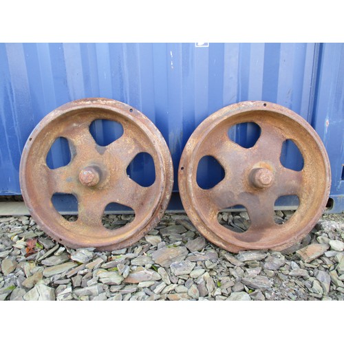 663 - Fordson N front steel wheels