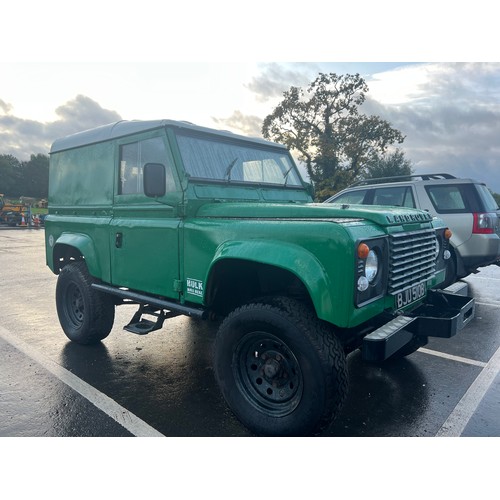 750 - Land Rover Series 2A 88in. 1964. Petrol. 3500cc. Runs and drives. Fitted with Rover V8. Lots of work... 