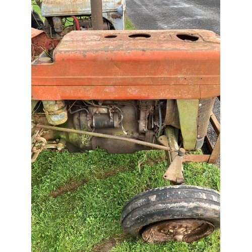 814 - Massey Ferguson 135 tractor. Not been running in 3 years. Fitted with rear pallet tine mast, off loc... 