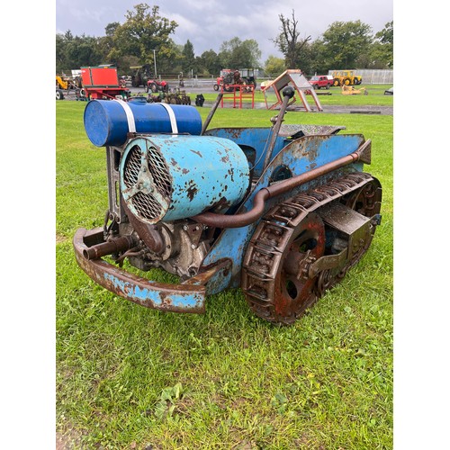 807 - Ransomes MG2 crawler tractor. Not run for 5 years, engine is free